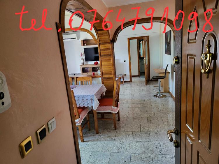 Apartament cu 3 camere semidecomandat în Ultracentral