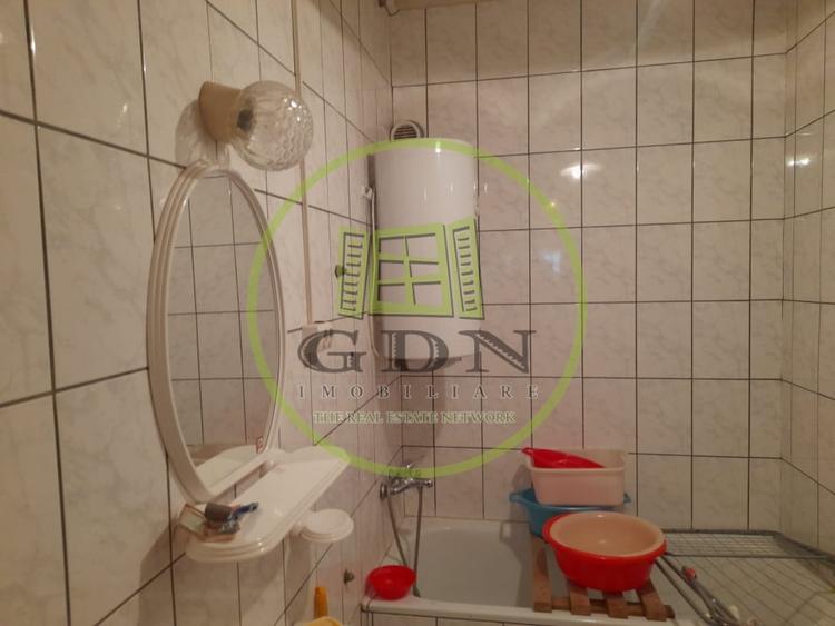 Apartament 2 camere de vanzare la casa  str.Plopului  Fagaras  jud. Brasov - 2