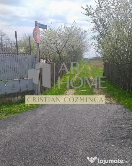 Teren de 5400 mp, în Central
