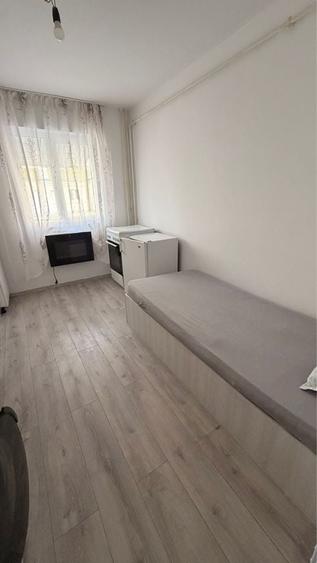 Garsonieră decomandată în Central