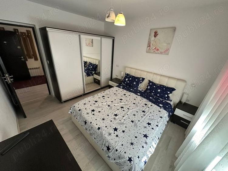 Apartament cu 3 camere decomandat în Buzaului