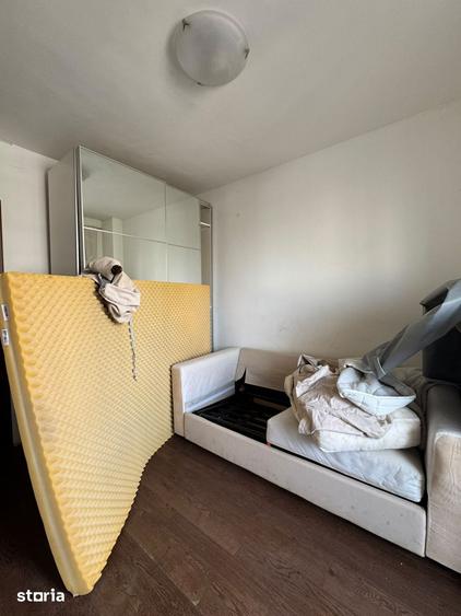 Apartament cu 4 camere decomandat în Crângași