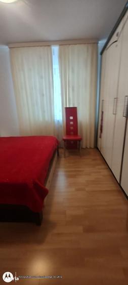 Casă cu 8 camere cu Teren 338 Mp în Faleza Nord