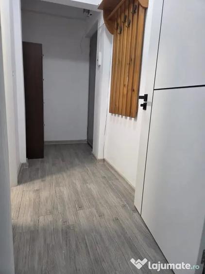 Apartament cu 2 camere semidecomandat în Tomis Nord
