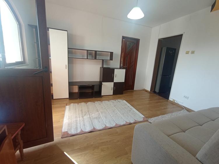 Apartament cu 2 camere nedecomandat în Tătărași