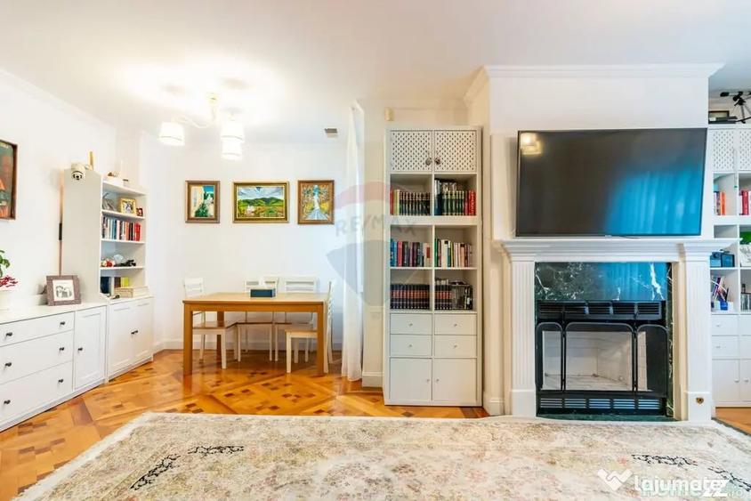 Casă cu 6 camere cu Teren 140 Mp în Tineretului