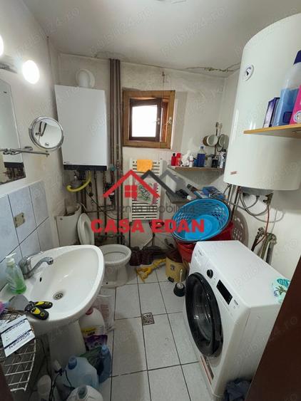 Casă cu 6 camere cu Teren 1521 Mp în Câmpina
