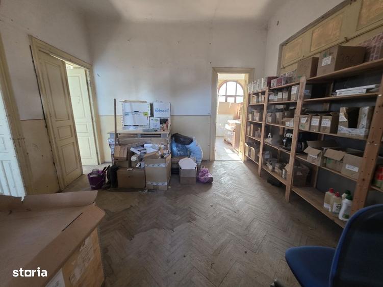 Casă cu 4 camere în Cărbunari