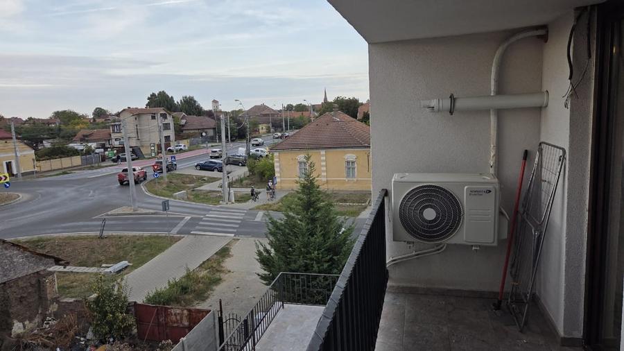 Apartament cu 2 camere decomandat, mobilat în Dumbrăvița