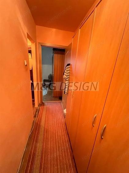 Apartament cu 3 camere semidecomandat în Dacia