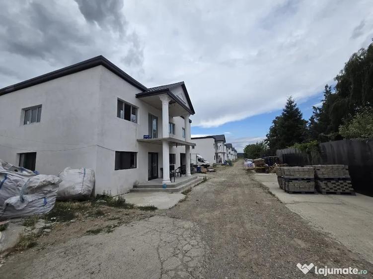 Casă cu 6 camere cu Teren 615 Mp în Vernești