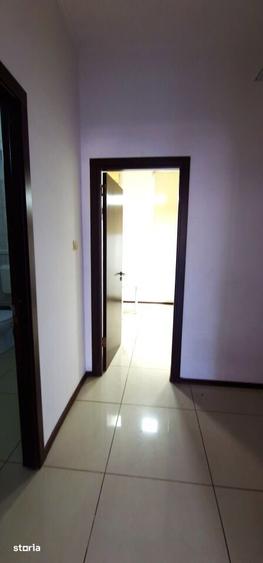 Spațiu comercial, de 43 mp, în Vitan