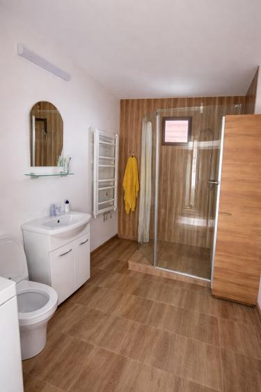 Vand casa versatila Oradea, zona Rogerius - 2
