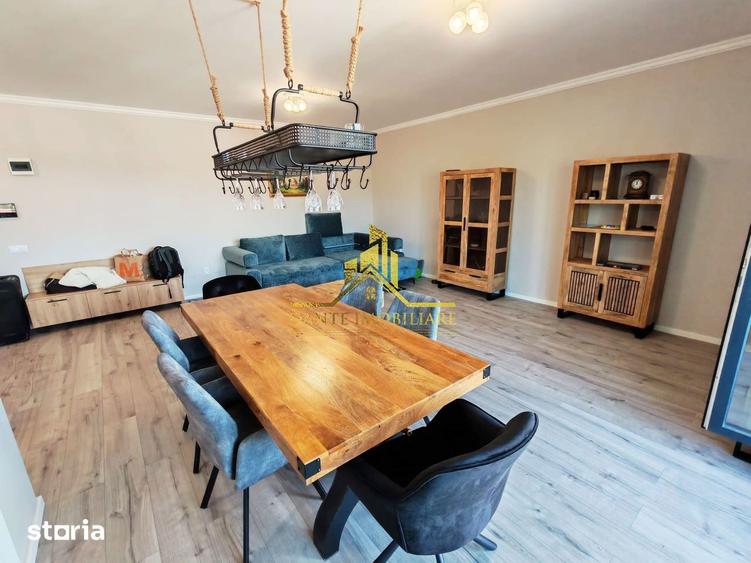 Apartament cu 3 camere semidecomandat, mobilat în Florești