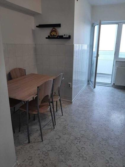 Apartament cu 2 camere decomandat în Drumul Carului
