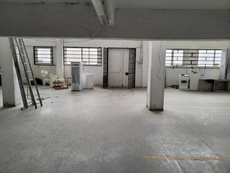 Spațiu industrial, de 350 mp, în Basarabia