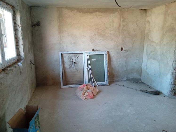 Casă cu 4 camere cu Teren 600 Mp în Găiseanca