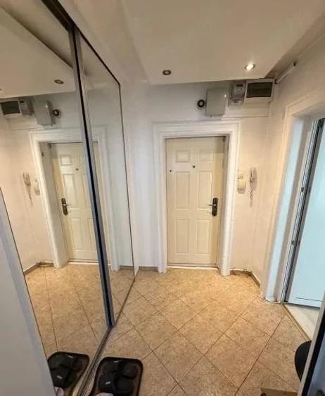 Apartament cu 2 camere semidecomandat în Moșilor
