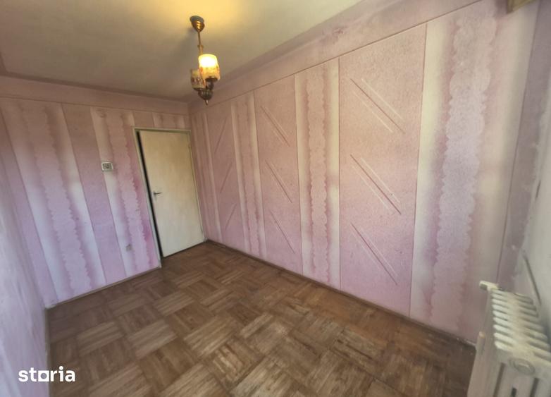 Apartament cu 3 camere în Sud