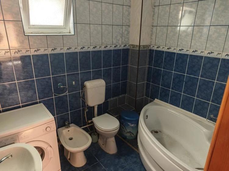 Casă cu Teren 400 Mp în Central