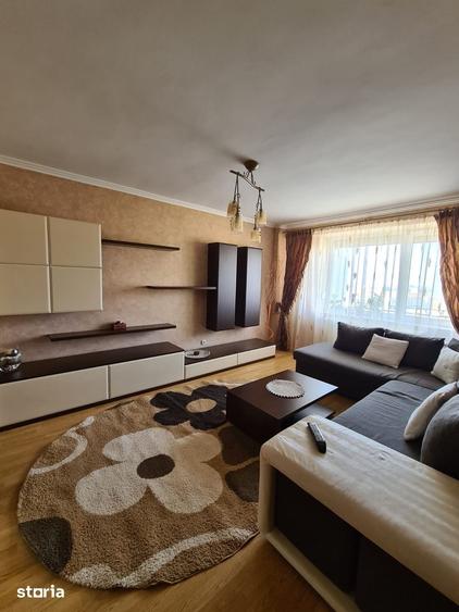 Apartament cu 3 camere decomandat în Salca