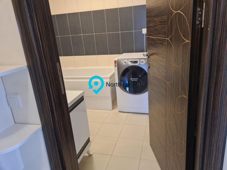 Apartament cu 3 camere semidecomandat, mobilat în Iancu Nicolae