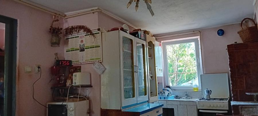 Casă individuală cu 3 camere cu Canalizare în Parța