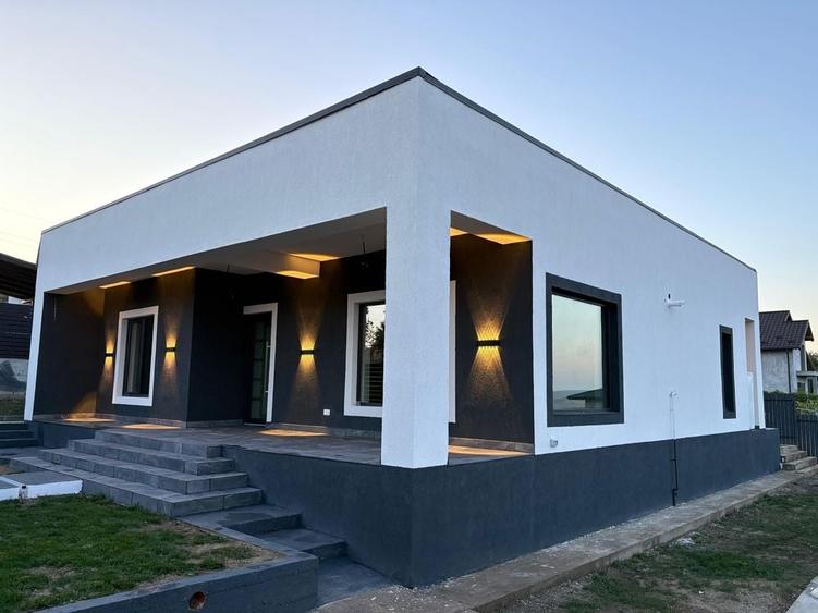 Casă cu 4 camere cu Teren 139 Mp în Exterior Vest