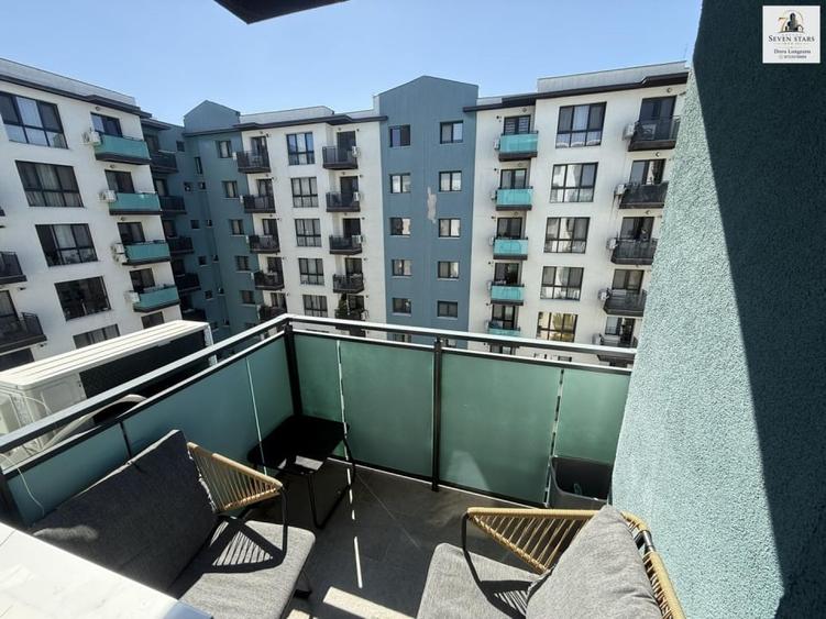 Apartament cu 10 camere, mobilat în Parcul Carol