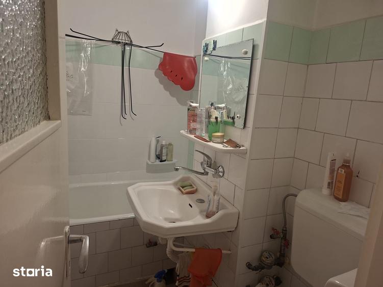 Apartament cu 2 camere decomandat în Vest