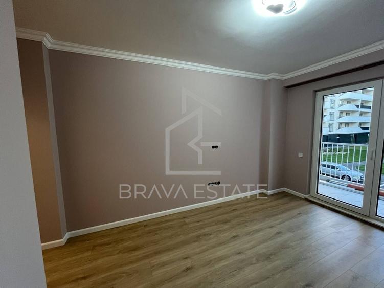 Apartament cu 3 camere semidecomandat în Florești