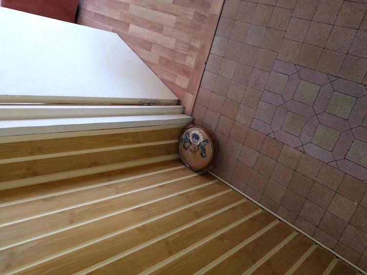 Apartament cu 3 camere semidecomandat în Est
