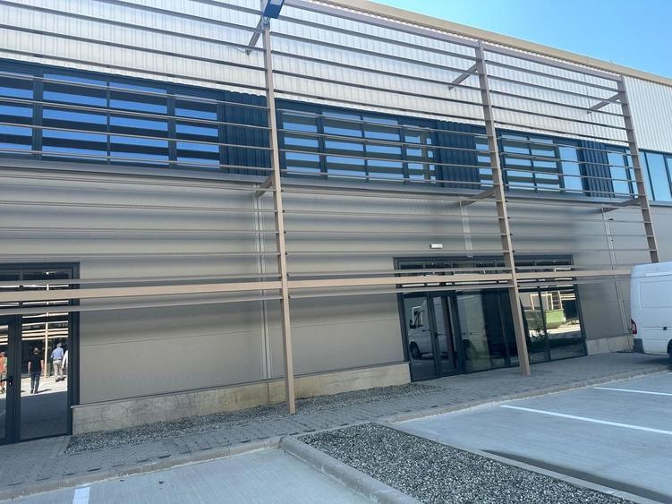 Spațiu industrial, de 1,200 mp, în Nord