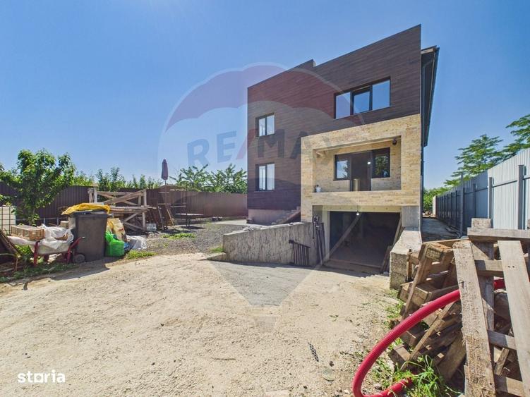 Casă cu 4 camere în Manolache