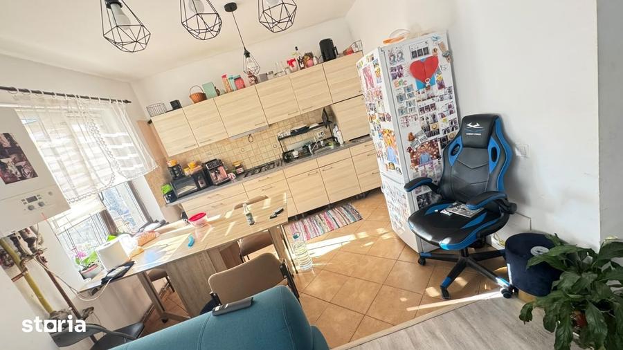 Casă cu 4 camere cu Teren 241 Mp în Central