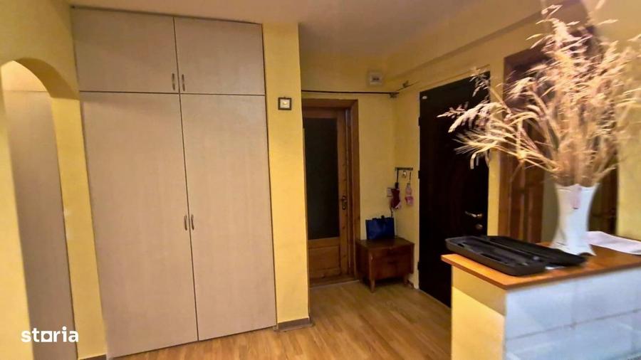 Apartament cu 2 camere decomandat în Albești