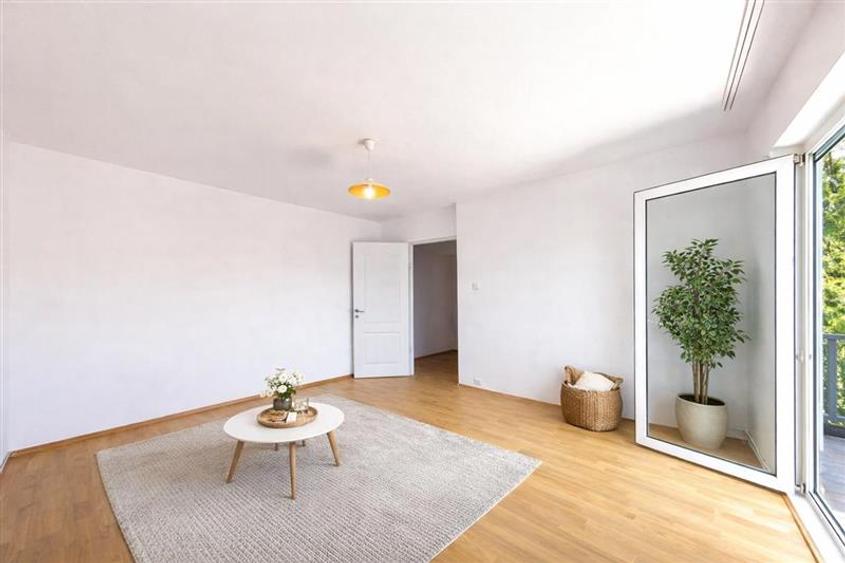 Apartament cu 2 camere decomandat în Scriitorilor