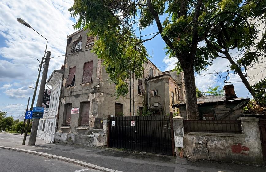 Casă cu 26 camere cu Canalizare în Calea Călărașilor