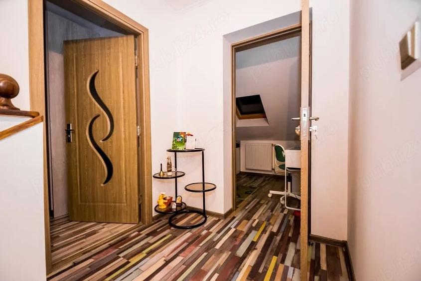 Apartament cu 3 camere decomandat în Girocului
