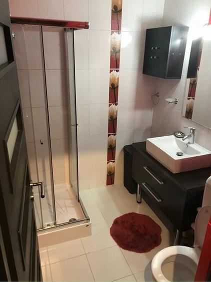Apartament cu 2 camere semidecomandat, mobilat în Gara de Nord