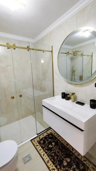 Apartament cu 3 camere decomandat, mobilat în Băneasa