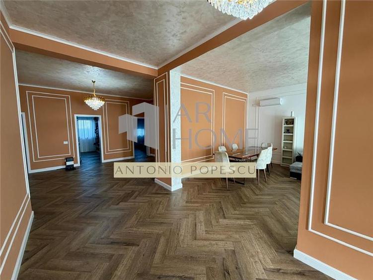 Casă individuală cu 5 camere cu Piscina în Strejnicu