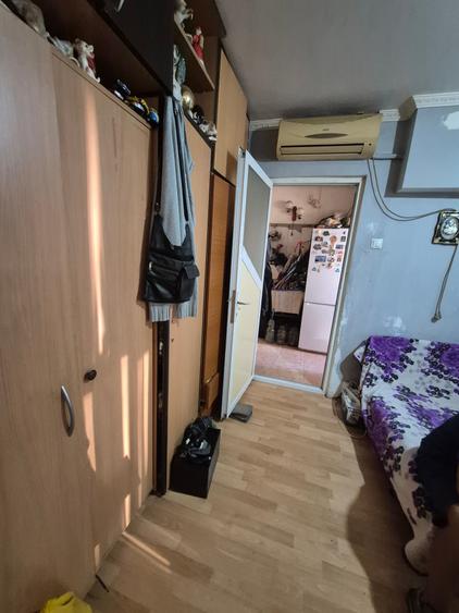Apartament cu 2 camere semidecomandat în Costin Georgian