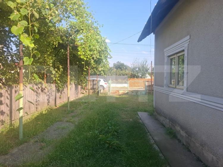 Casă individuală cu 5 camere cu Canalizare în Gura Foii
