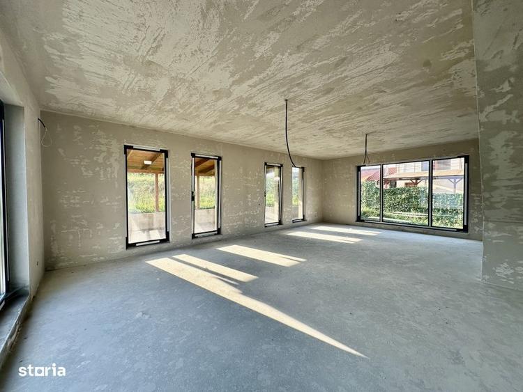 Casă cu 4 camere cu Teren 600 Mp în Sălicea