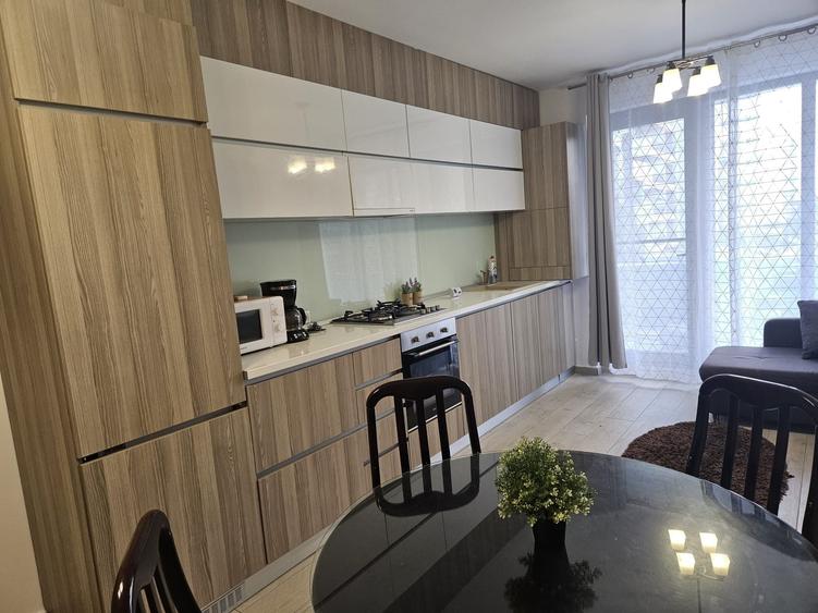 Inchiriez apartament 2 camere Mamaia - 11