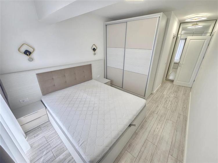 Apartament cu 3 camere decomandat în Ștefan cel Mare