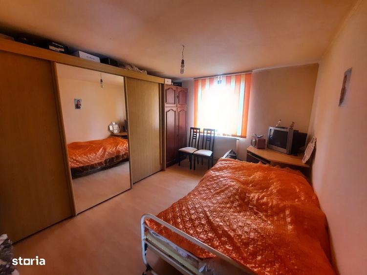 Casă cu 4 camere cu Teren 1376 Mp în Moftin