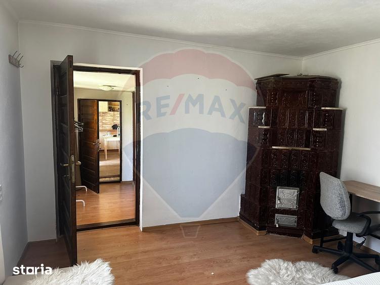 Casă cu 3 camere cu Teren 1000 Mp în Răcari