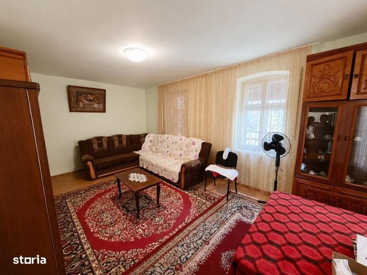 Casă cu 3 camere cu Teren 2173 Mp în Coșoveni